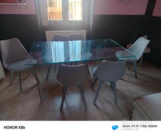 Tavolo in vetro con 6 sedie