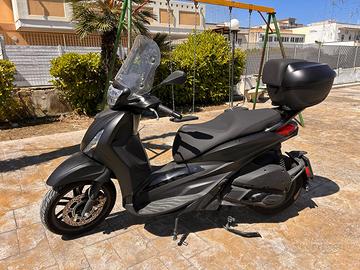 PIAGGIO BEVERLY 300 hpe (2024)