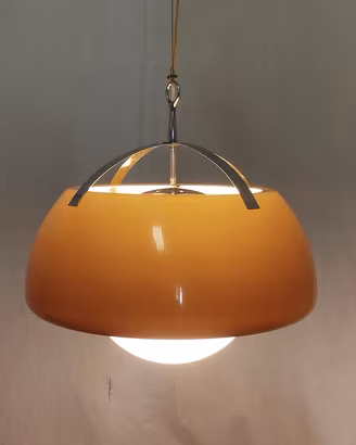 lampadario anni 70 in stile Vico Magistretti 