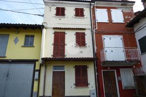 CASA SEMINDIPENDENTE A MONTÙ BECCARIA