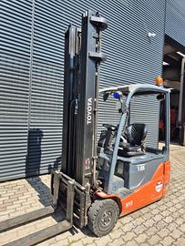 Toyota 8FBE18T carrello elevatore 18quintali 3 ruo