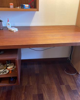 Scrivania in legno stile svedese 140x 75x h 74