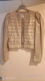 Piumino leggero color perla