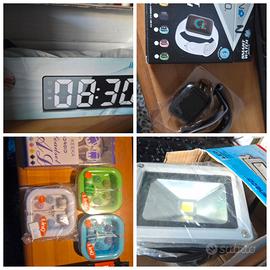 Orologio led + Smartwatch + Faretto + Cuffiette