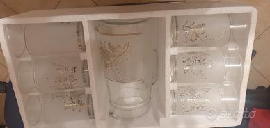 Set bicchieri da bibita con caraffa