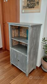 mobiletto in legno stile shabby chic