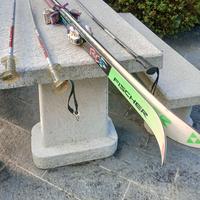 Sci  Fischer  165 cm.  con  attacchi e  bastoncini