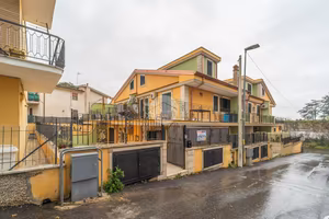 2 LOCALI A GUIDONIA MONTECELIO