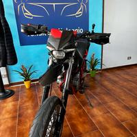Beta M4 supermoto