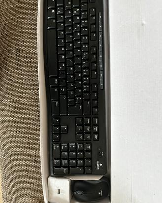 Tastiera wireless + Mouse wireless Logitech