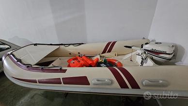 Gommone Novurania tubolari nuovi e chiglia rigida