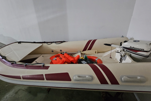 Gommone Novurania tubolari nuovi e chiglia rigida