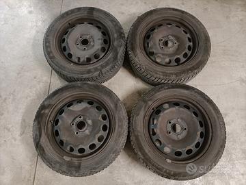 Cerchi con gomme invernali Volkswagen golf