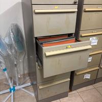 Scaffale 4 cassetti