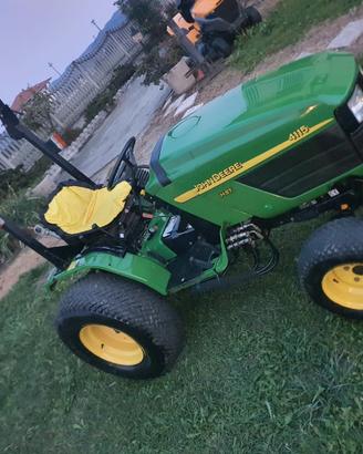 Trattore John Deere 4115