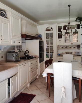 cucina artigianale in legno