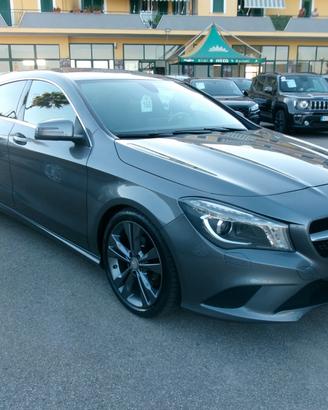 Mercedes-Benz CLA 180 SHOOTING BRAKE 180D 1.5 110C