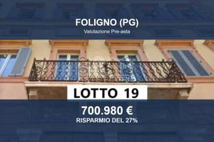 Immobile in asta di 446 m² a Foligno
