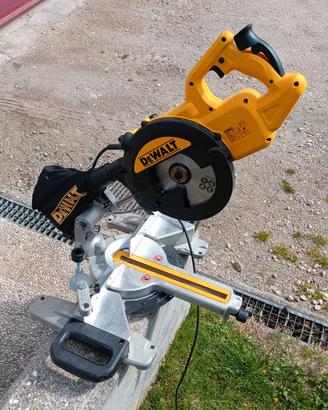 Troncatrice dewalt Dws774-qs