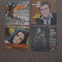 4 dischi in vinile 45 giri