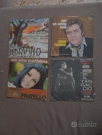 4 dischi in vinile 45 giri