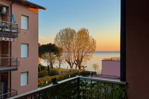 Appartamento sul lago con spiaggia privata