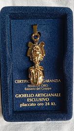 ciondolo Regina egizia Selecta oro 24K 