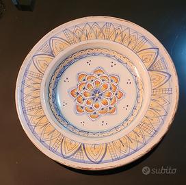 Piatto in maiolica di Deruta 