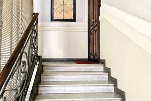 ELEGANTE APPARTAMENTO ARREDATO