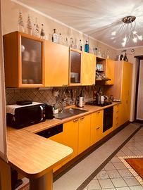 Cucina Composit giallo ocra