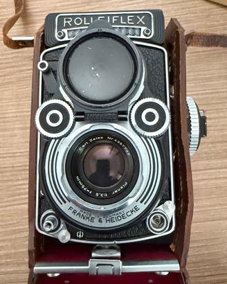 Rolleiflex 3.5F – Carl Zeiss Planar 75mm f/3.5 + C