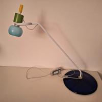 Lampada da tavolo Vega, Vistosi, firmata De Lucchi