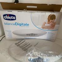 Bilancia digitale per neonati