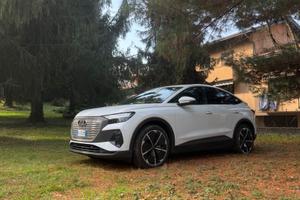 AUDI Q4