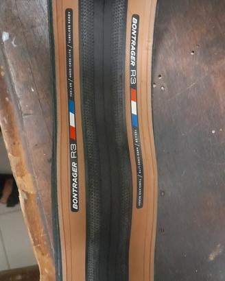 COPERTONCINO 700 X 28 BONTRAGER R3 TUBLESS READY 