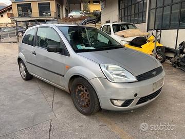 Ricambi Ford Fiesta 3 porte da 2003 colori vari