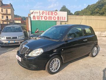 Lancia Ypsilon 1.2 Argento