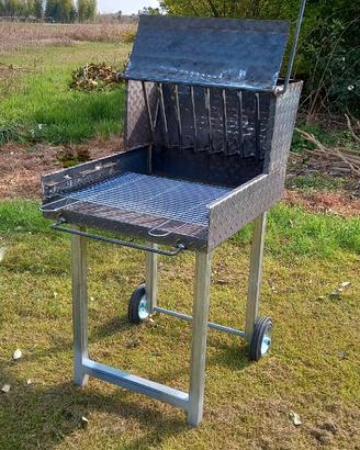 Barbecue a legna in ferro