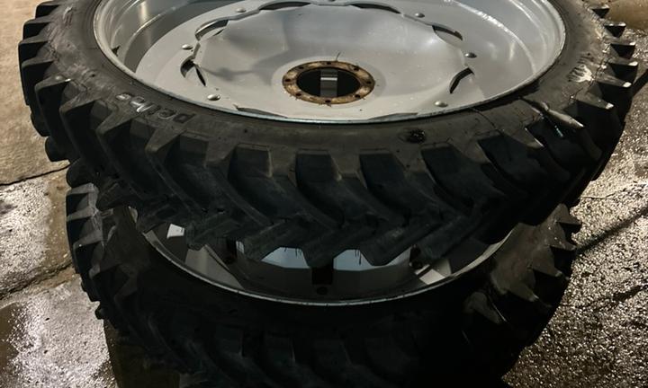 Ruote gemelle strette per trattore