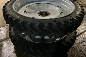 Ruote gemelle strette per trattore