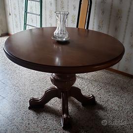 Tavolo allungabile in legno