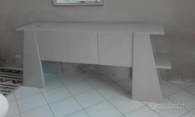 Credenza design moderna