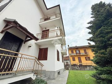 3 LOCALI A LANZO TORINESE