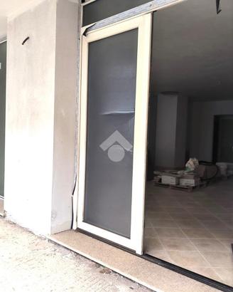 MONOLOCALE A PORTO TORRES