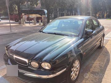 AUTO JAGUAR X-TYPE