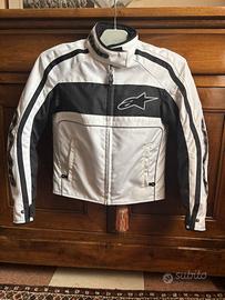 Giacca moto donna Alpinestars SX e casco SHARK SX