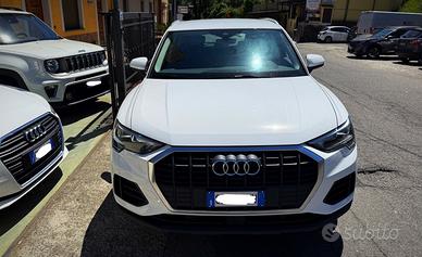 Audi Q3 2.0 Tdi STronic Business - 11/2021