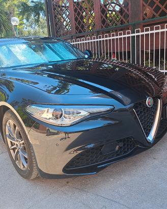Alfa Romeo Giulia 2.2 diesel 136cv MY 20