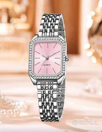 L'orologio mostrato è un modello analogico al quar