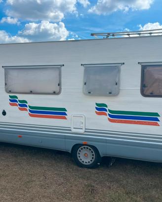 mansardato 2.5 tdi con letto in coda 